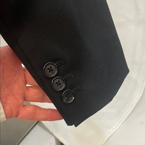 Merona Classic Black Women's Blazer Size 6, PTP 18”, pit to cuff 18” L 36” - Picture 8 of 14